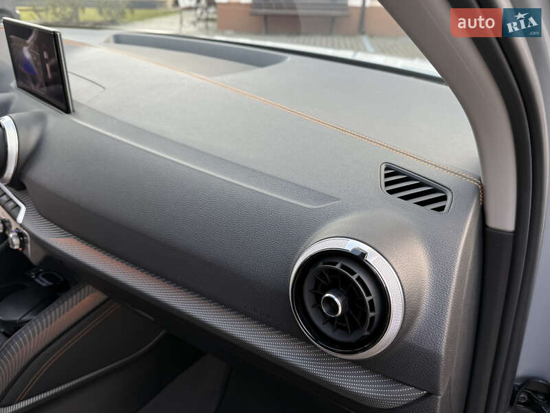 Позашляховик / Кросовер Audi Q2L e-tron 2022 в Вінниці