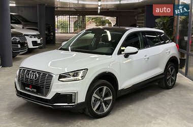 Audi Q2L e-tron 2021 Audi Q2L e-tron 2021