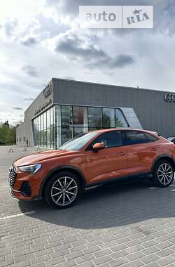 Внедорожник / Кроссовер Audi Q3 Sportback 2020 в Киеве