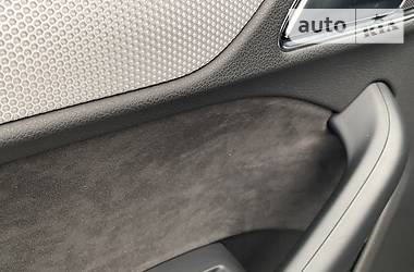 Позашляховик / Кросовер Audi Q3 2015 в 
