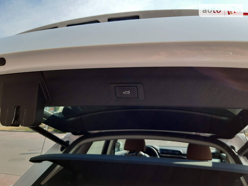 Внедорожник / Кроссовер Audi Q3 2020 в Хмельницком