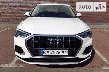 Внедорожник / Кроссовер Audi Q3 2020 в Хмельницком