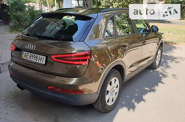 Внедорожник / Кроссовер Audi Q3 2013 в Днепре