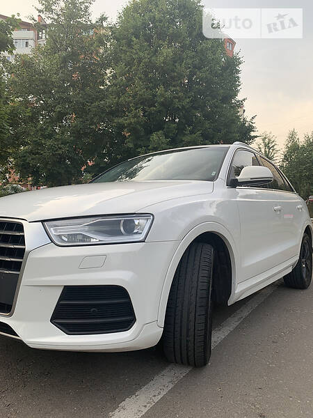 Внедорожник / Кроссовер Audi Q3 2015 в Ровно