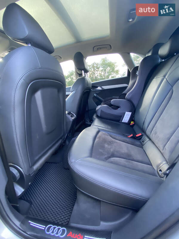 Внедорожник / Кроссовер Audi Q3 2012 в Александрие
