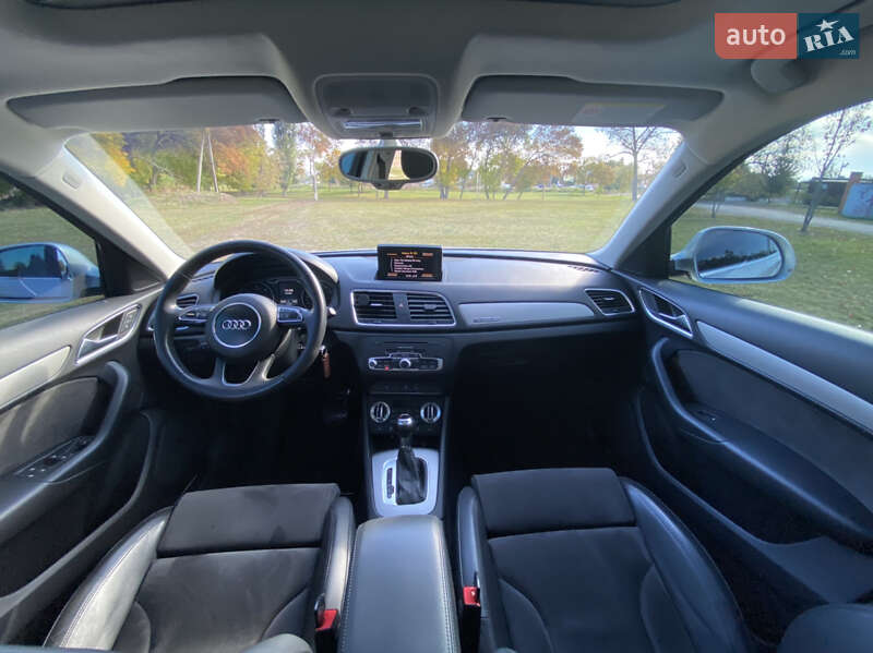 Внедорожник / Кроссовер Audi Q3 2012 в Александрие
