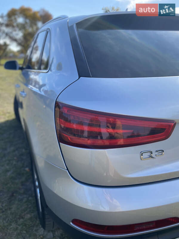 Внедорожник / Кроссовер Audi Q3 2012 в Александрие