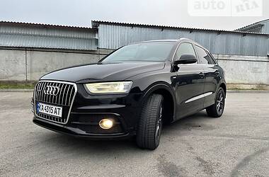 Позашляховик / Кросовер Audi Q3 2012 в 