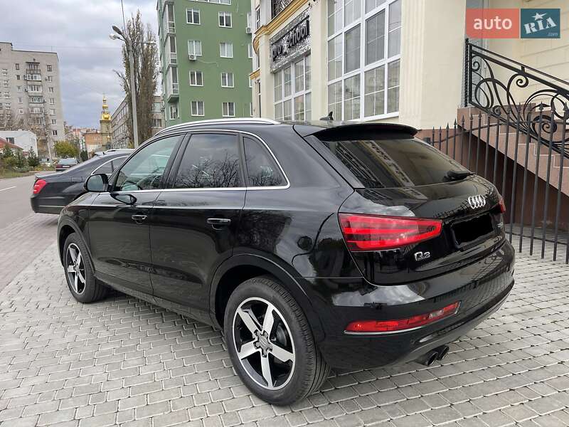 Внедорожник / Кроссовер Audi Q3 2015 в Кременчуге