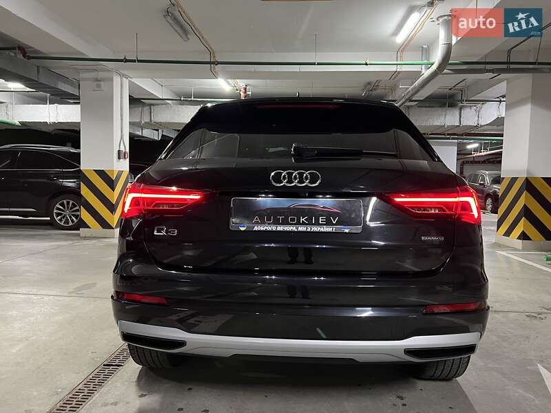 Внедорожник / Кроссовер Audi Q3 2019 в Киеве