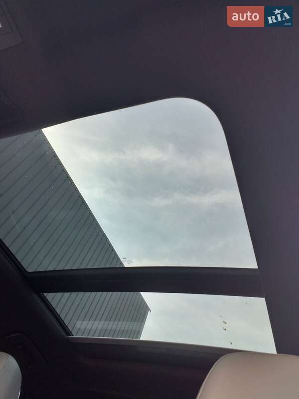 Внедорожник / Кроссовер Audi Q3 2015 в Сокале фото 12 Внедорожник / Кроссовер Audi Q3 2015 в Сокале