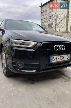 Позашляховик / Кросовер Audi Q3 2014 в 