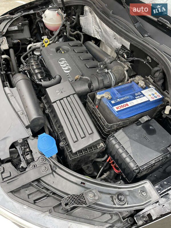 Позашляховик / Кросовер Audi Q3 2014 в Чорноморську