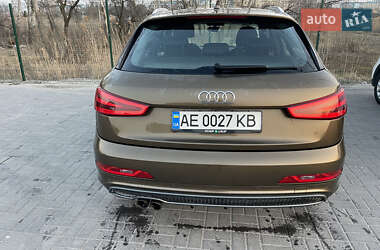 Позашляховик / Кросовер Audi Q3 2014 в Дніпрі