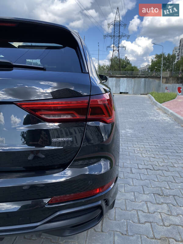 Позашляховик / Кросовер Audi Q3 2019 в Львові