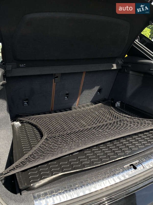 Позашляховик / Кросовер Audi Q3 2019 в Львові