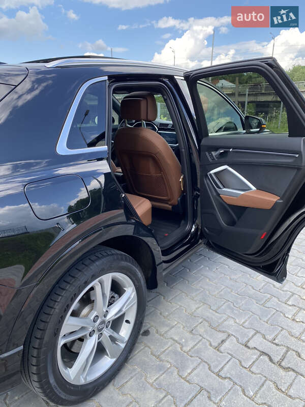 Позашляховик / Кросовер Audi Q3 2019 в Львові