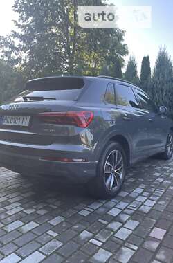 Внедорожник / Кроссовер Audi Q3 2020 в Львове