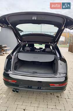 Внедорожник / Кроссовер Audi Q3 2016 в 