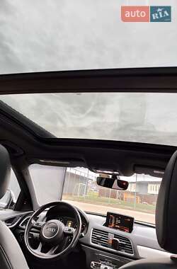 Внедорожник / Кроссовер Audi Q3 2016 в 