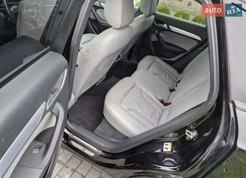 Внедорожник / Кроссовер Audi Q3 2017 в Тернополе