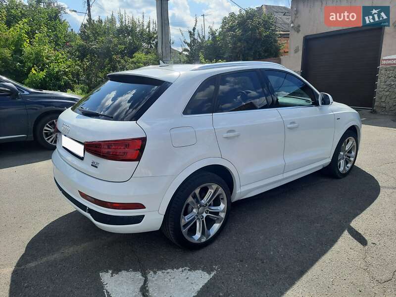 Внедорожник / Кроссовер Audi Q3 2016 в Харькове