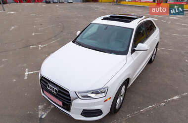 Внедорожник / Кроссовер Audi Q3 2016 в 