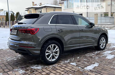 Внедорожник / Кроссовер Audi Q3 2022 в 