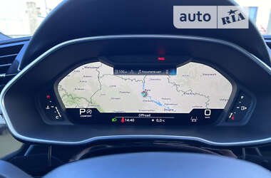 Внедорожник / Кроссовер Audi Q3 2022 в 