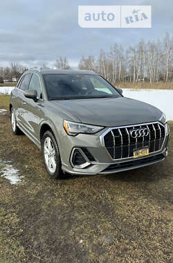 Внедорожник / Кроссовер Audi Q3 2020 в Чернигове