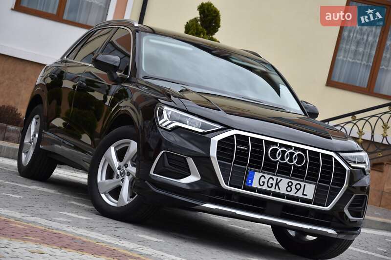 Внедорожник / Кроссовер Audi Q3 2020 в Львове