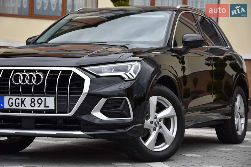 Внедорожник / Кроссовер Audi Q3 2020 в Львове