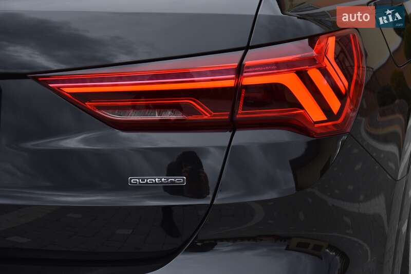 Внедорожник / Кроссовер Audi Q3 2020 в Львове