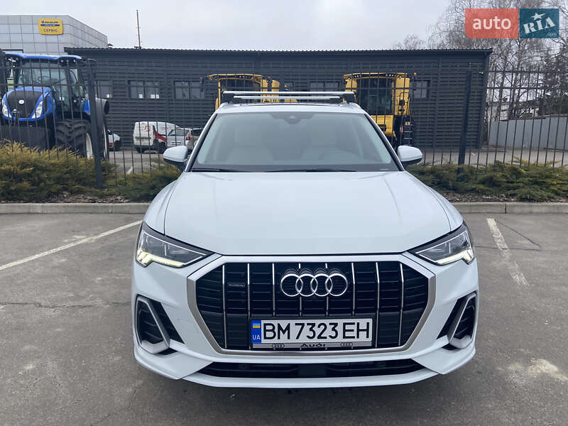 Внедорожник / Кроссовер Audi Q3 2020 в Сумах