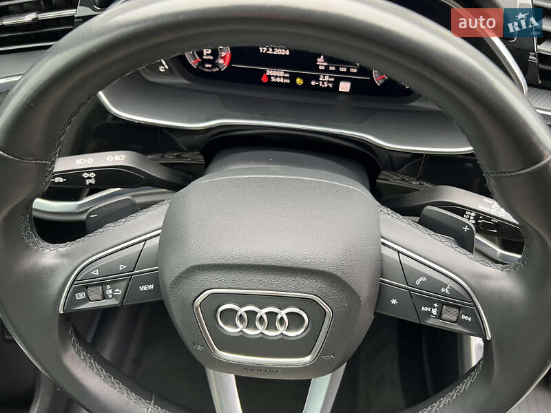 Внедорожник / Кроссовер Audi Q3 2020 в Сумах