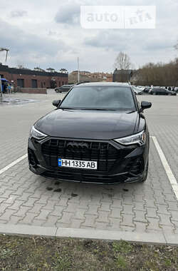 Позашляховик / Кросовер Audi Q3 2022 в Хмельницькому