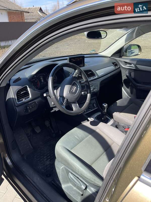 Позашляховик / Кросовер Audi Q3 2011 в Хмельницькому