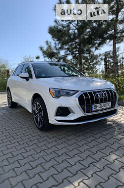 Внедорожник / Кроссовер Audi Q3 2019 в Одессе