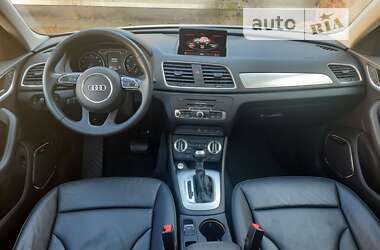 Позашляховик / Кросовер Audi Q3 2014 в Дніпрі
