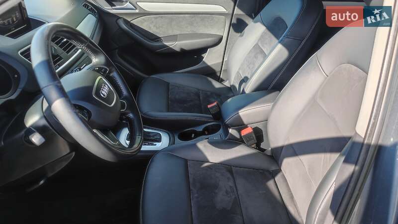 Внедорожник / Кроссовер Audi Q3 2015 в Одессе
