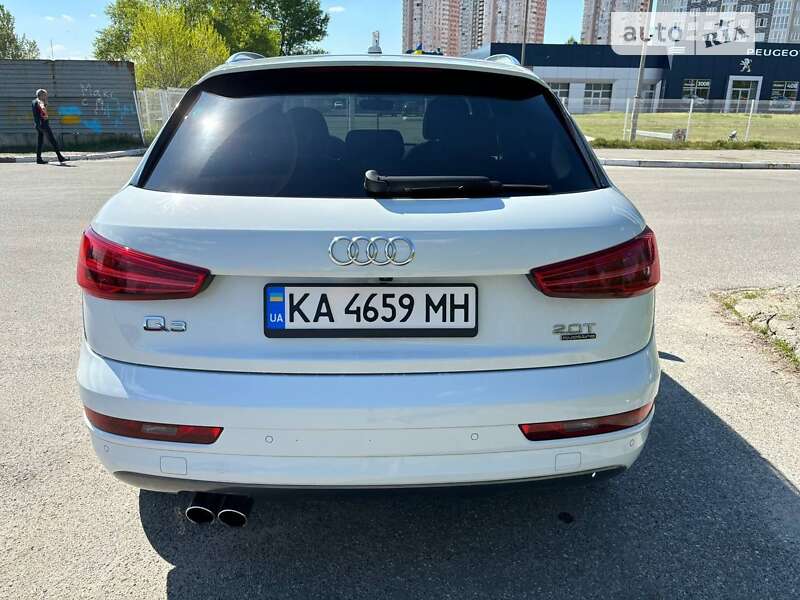 Внедорожник / Кроссовер Audi Q3 2016 в Киеве