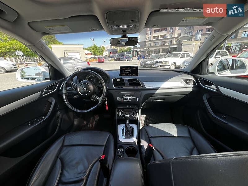 Внедорожник / Кроссовер Audi Q3 2016 в Одессе