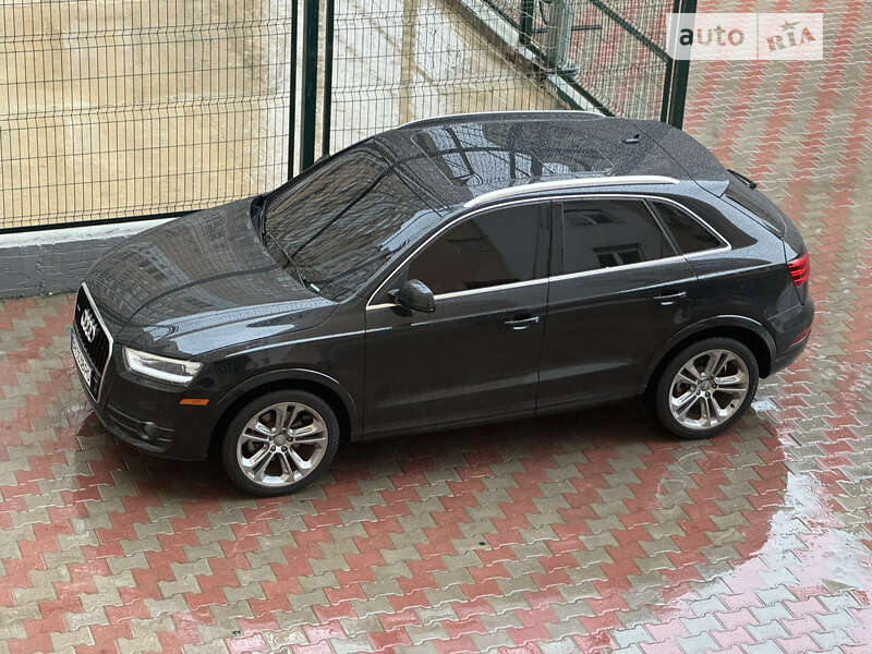 Внедорожник / Кроссовер Audi Q3 2015 в Одессе