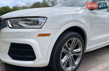 Внедорожник / Кроссовер Audi Q3 2016 в 