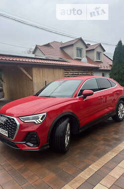 Внедорожник / Кроссовер Audi Q3 2020 в 