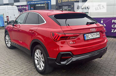 Внедорожник / Кроссовер Audi Q3 2020 в 