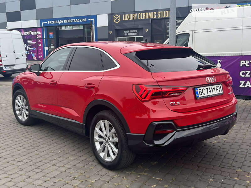 Позашляховик / Кросовер Audi Q3 2020 в Львові