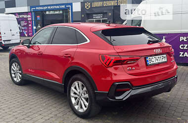 Внедорожник / Кроссовер Audi Q3 2020 в 