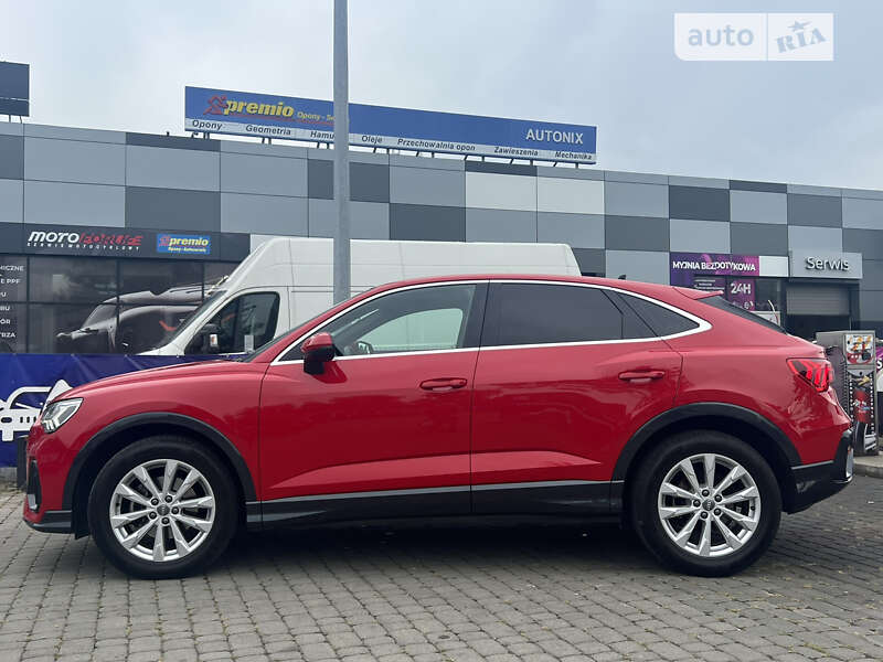 Позашляховик / Кросовер Audi Q3 2020 в Львові