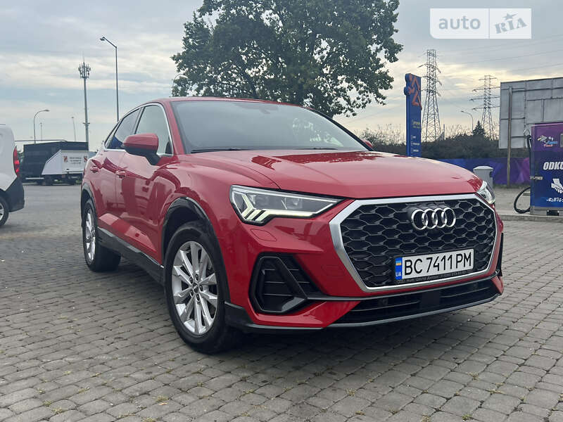 Позашляховик / Кросовер Audi Q3 2020 в Львові